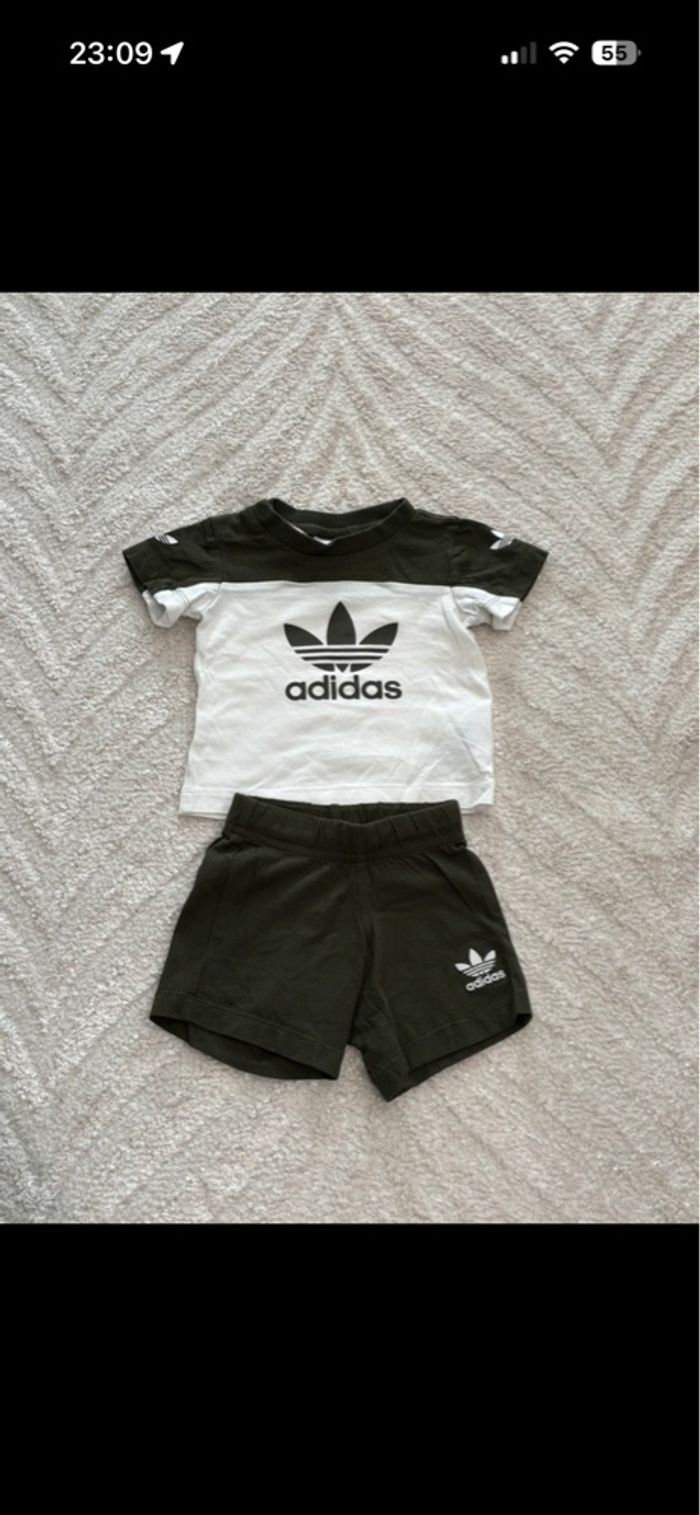 Ensemble Adidas - photo numéro 1
