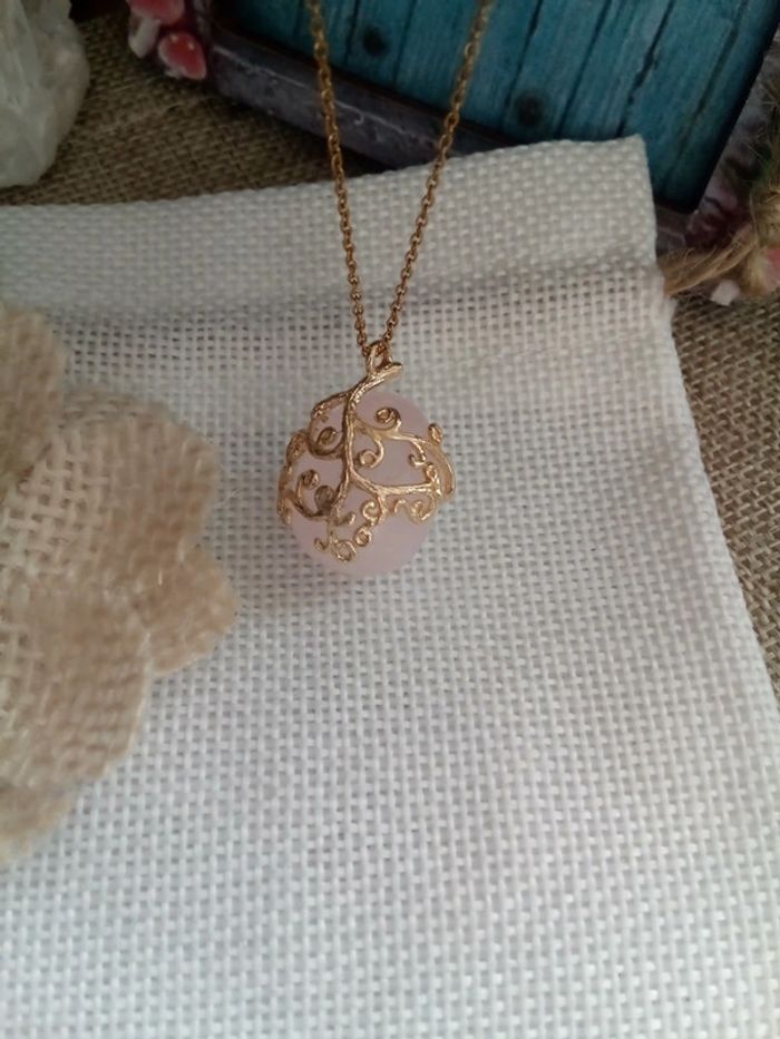 Collier en pierre de quartz rose 🩷. - photo numéro 3