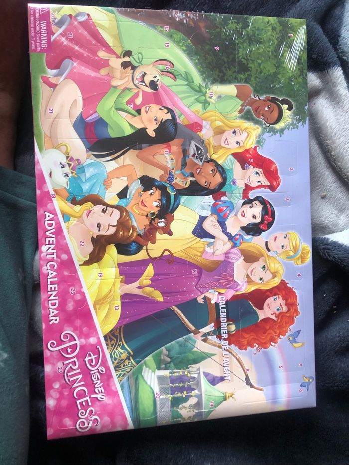 Calendrier de l’avent neuf princesse Disney Disney Beebs