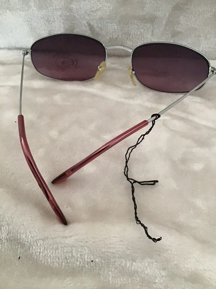 Jolies lunettes de soleil vintage - photo numéro 2