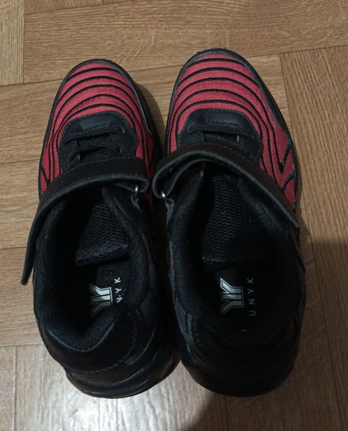 2 PAIRES DE BASKET TAILLE 33 - photo numéro 3