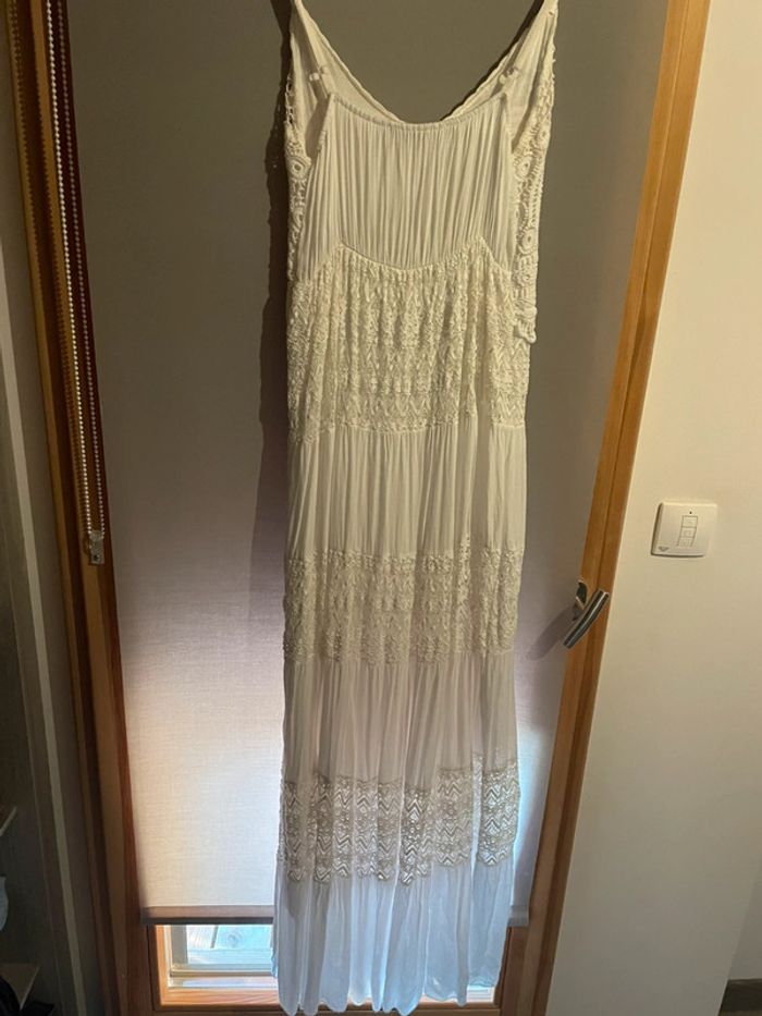 Robe longue blanche - photo numéro 3