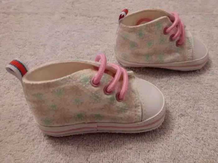 Chaussures 3/6 mois (réf perso 13)(familleac72) - photo numéro 3