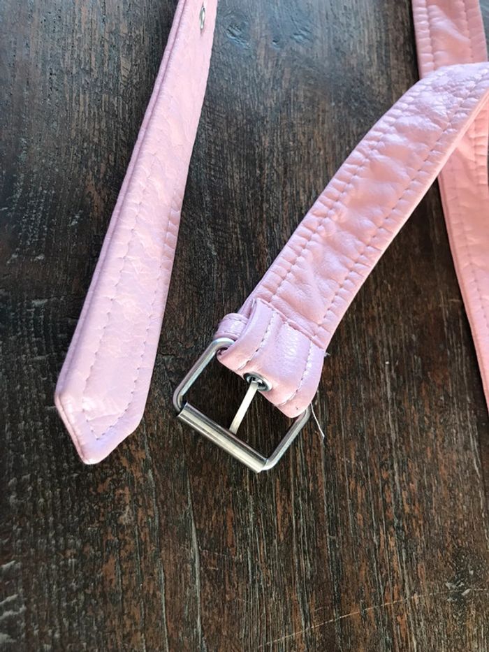 Ceinture rose simili cuir - photo numéro 2
