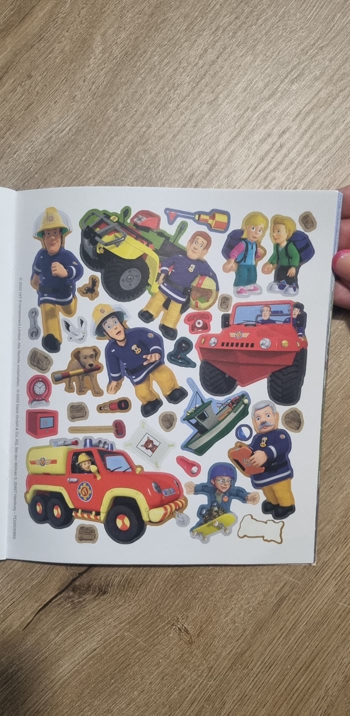 Livre autocollants Sam le pompier - photo numéro 10