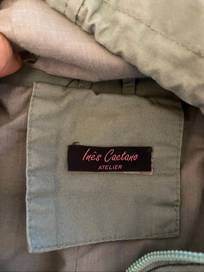 Veste avec capuche pour femme , en très bon état , taille unique 38/40 - photo numéro 3