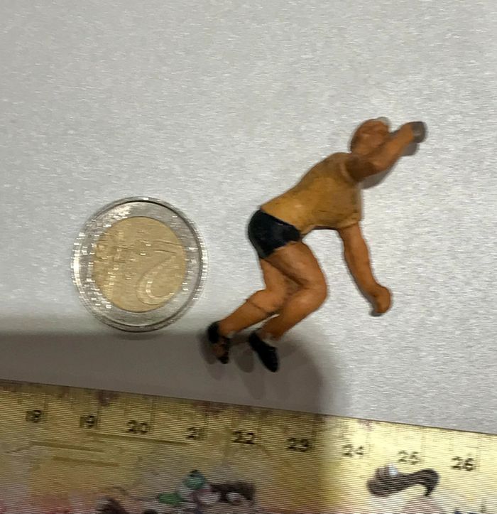 Figurine ancienne sportif style cycliste - photo numéro 5