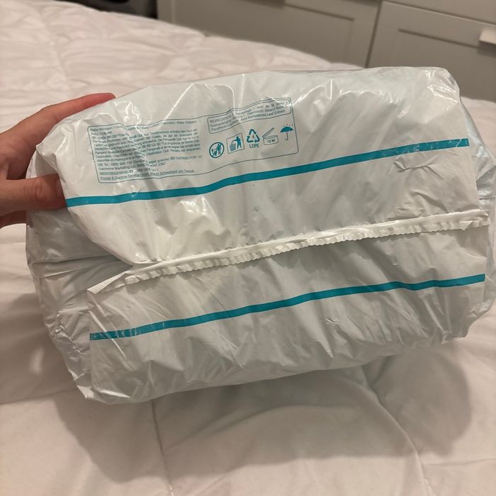 Paquet Mega couche Pampers taille 5 - photo numéro 4