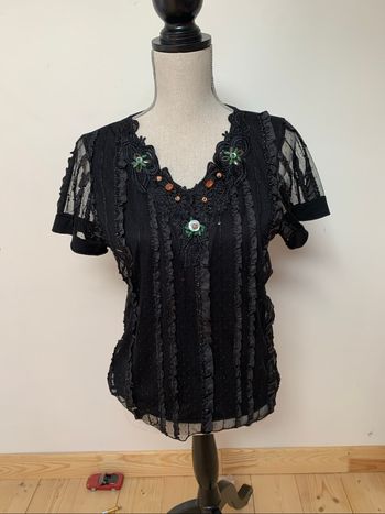 T-shirt noir taille 38