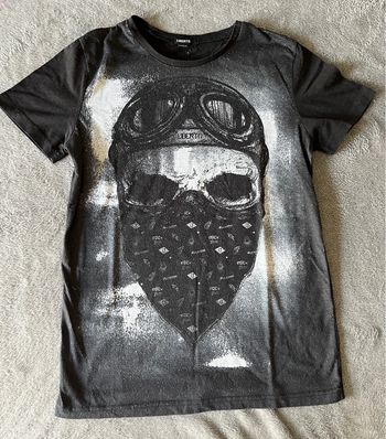 Tee-shirt 16 ans (2E)