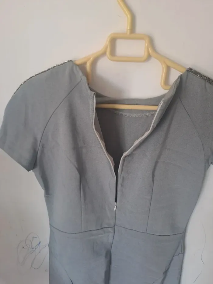 Robe près du corps gris Zara Taille L (40) - photo numéro 10