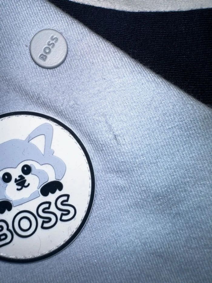 Jolie tenue Hugo Boss état neuf - photo numéro 4