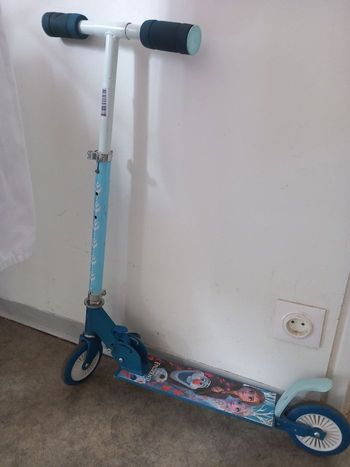 Trotinette fille reine des neiges