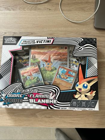 Pokémon : Coffret Collection Victini