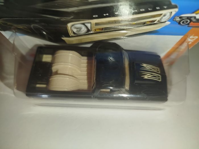 Hot Wheels '67 Chevy C10 2025 - photo numéro 4