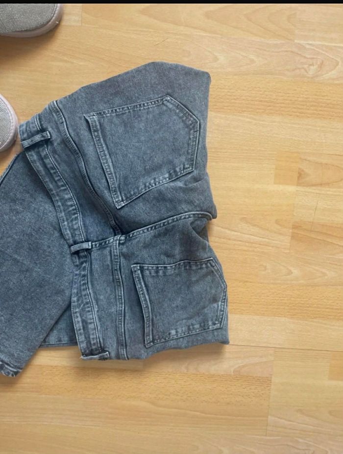 Jeans taille 44 marque Jennyfer - photo numéro 2