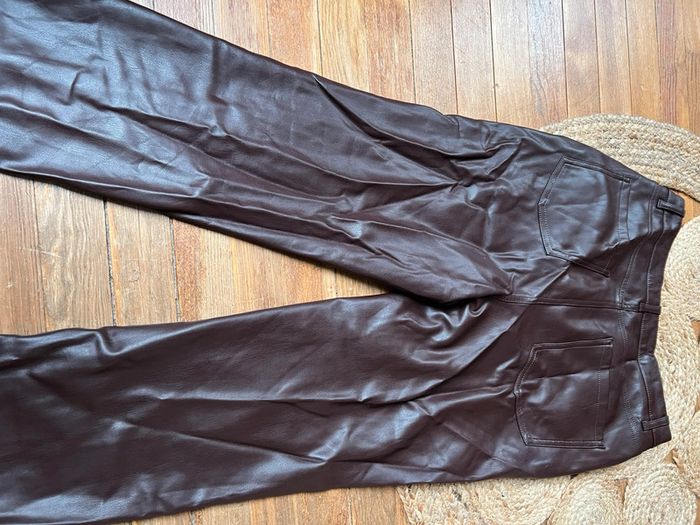 pantalon simili cuir - photo numéro 3