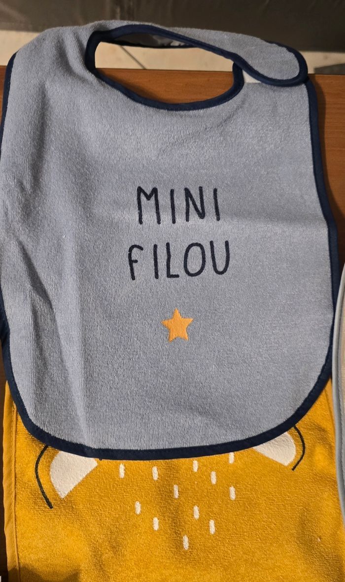 Neufs (non utilisés)🥰🤩 💙 lot bavoirs garçon 🤩🥰💙(ferme) - photo numéro 6
