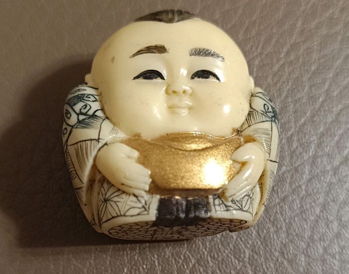 Netsuke figurine