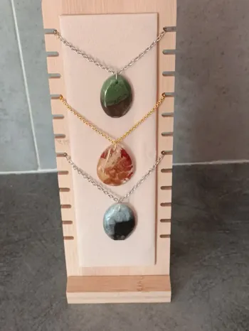 Colliers avec pendentif