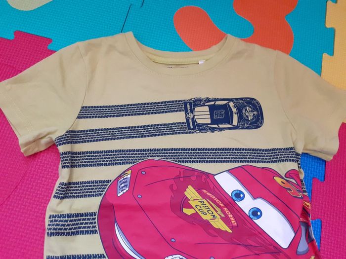 T-shirt Cars 6 ans - photo numéro 3