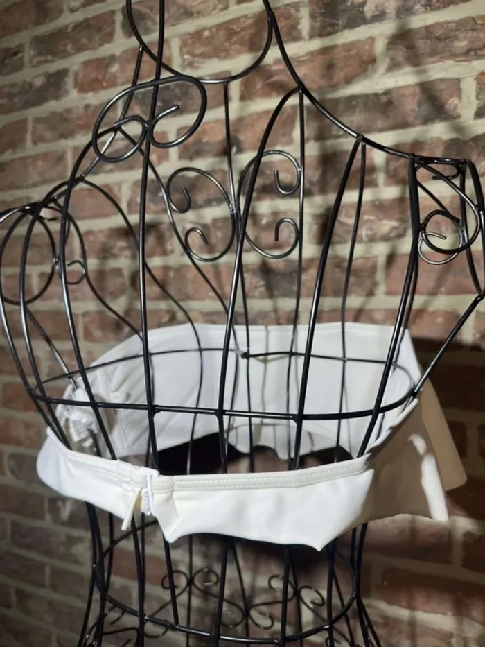 Haut Bikini blanc à volants Pull and Bear Taille M / 38 - photo numéro 10