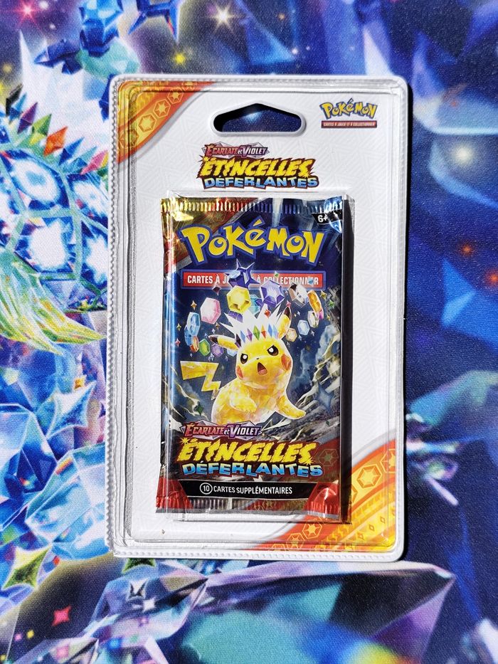 Booster étincelles déferlantes ev08 Pikachu