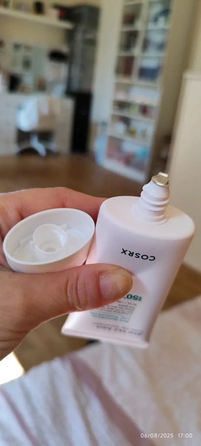 Kbeauty Cosrx Aloe 54.2 Aqua Tone Up Sunscreen Teinté Rose Naturel SPF 50 PA4+ 50ml - photo numéro 5