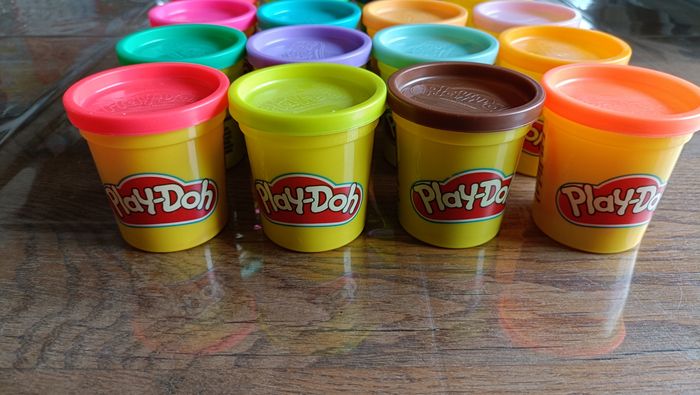 16 pots de pâte à modeler Play Doh - photo numéro 2