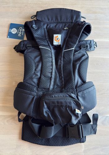 Porte bebe ergobaby omni breeze neuf