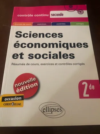 Livre science économique et sociales 2 de Très bon état