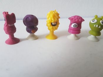 Lot de 5 monstres ventouse