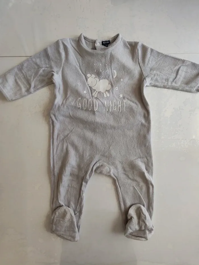 Gros lot pyjama velours hiver chaud 18 mois - photo numéro 4