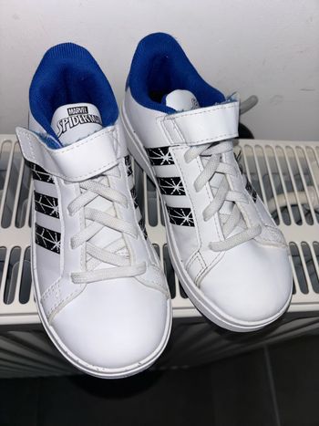 Baskets adidas Spiderman