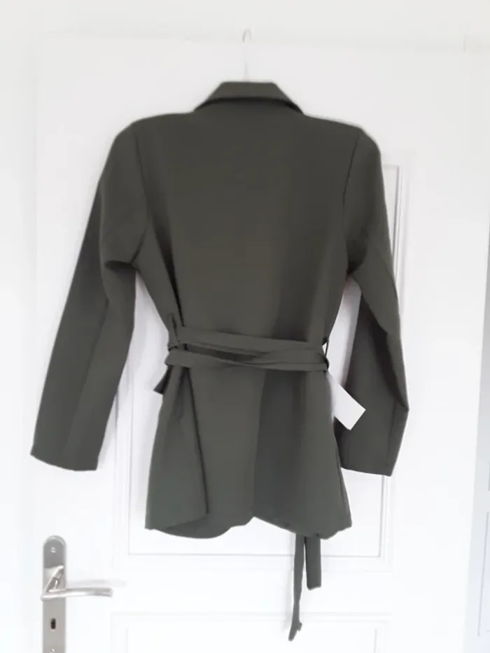 Tailleur pantalon - photo numéro 2