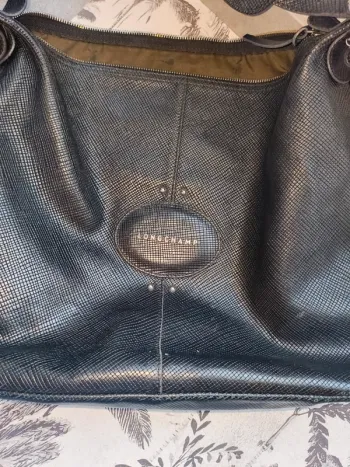 Sac épaule Longchamp en excellent état cuir noir