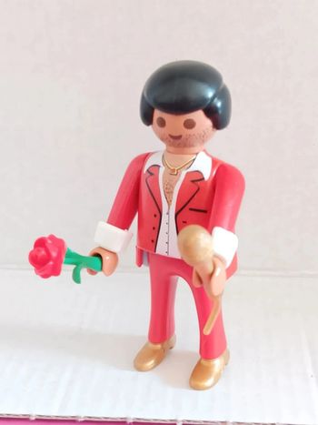 Chanteur playmobil