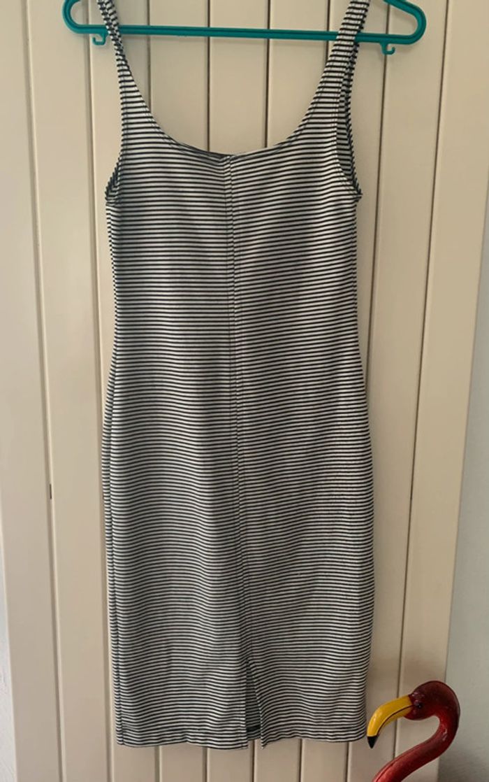 Robe stradivarius M - photo numéro 4