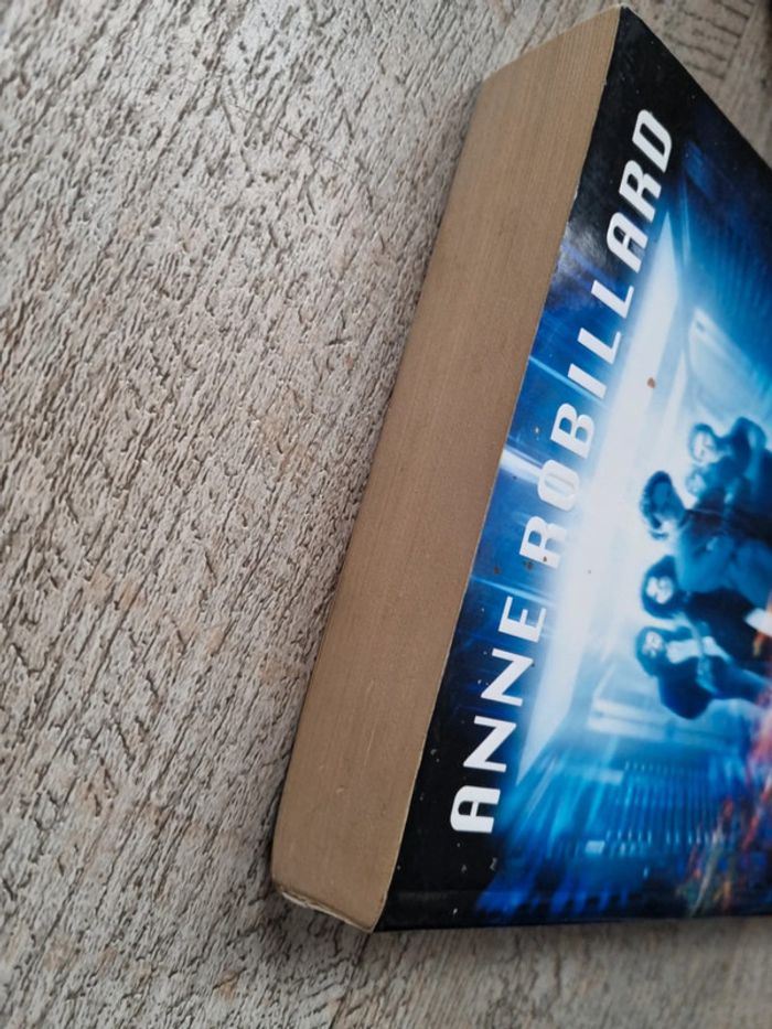 Livre broché ange Anne robillard tome 1 - photo numéro 6