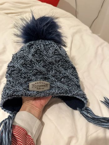 Bonnet doublé polaire avec ponpon