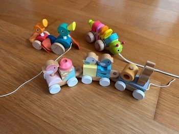 Lot jouets à tirer en bois