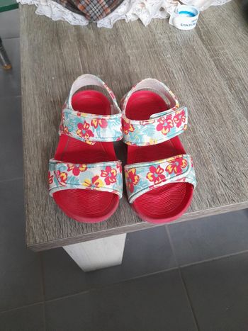 Chaussure été fille taille 24