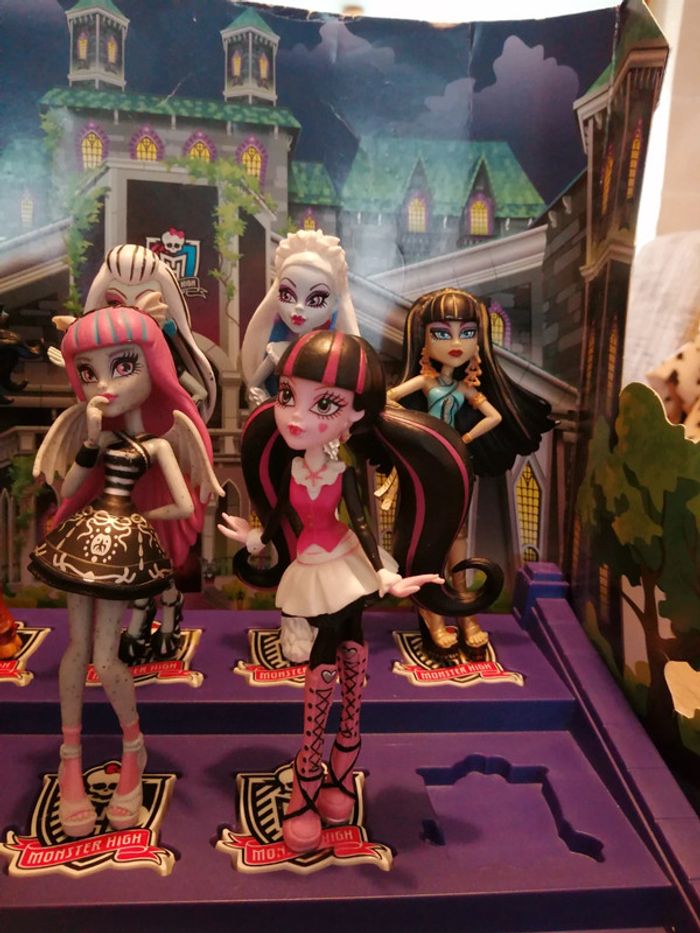 Lot de figurines monster high - photo numéro 3