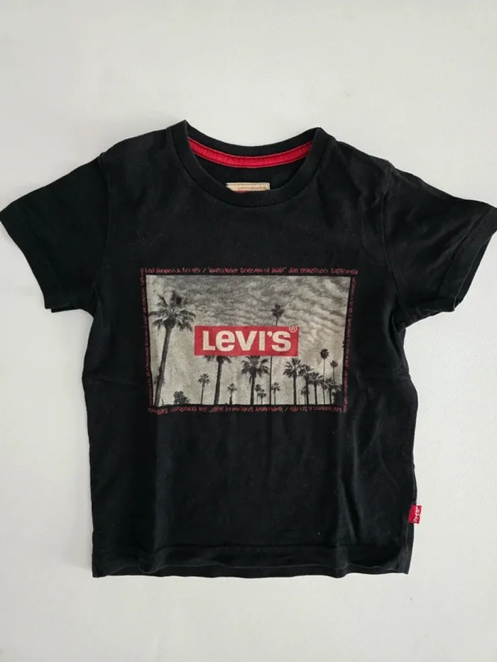 Tee shirt noir et rouge - Levi's