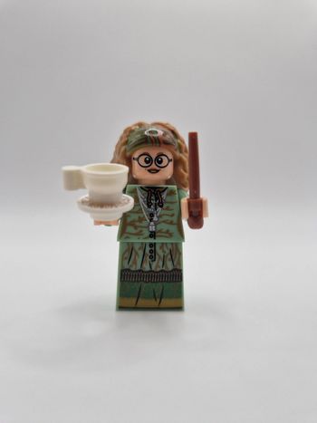 Figurine type lego Professeur Trelawney Harry Potter