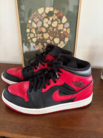 Basket Air Jordan 1 mid banned taille 42