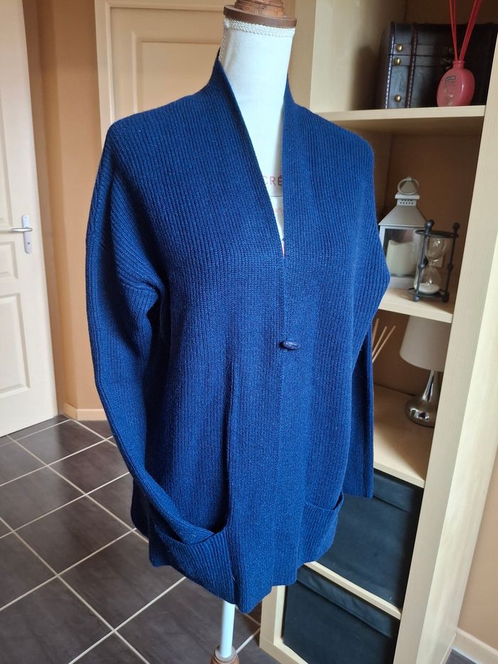 Gilet bleu marine neuf