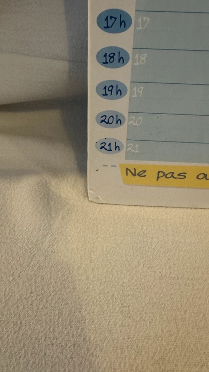 Emplois du temps effaçable et tableau blanc - photo numéro 7