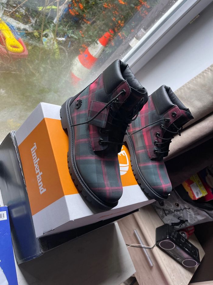 Superbe bottines Timberland neuves pointure 38.5 - photo numéro 2