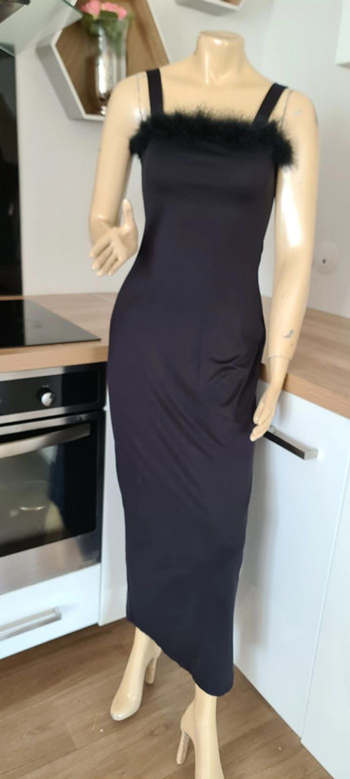 tres jolie robe longue noir taille 36 pimkie